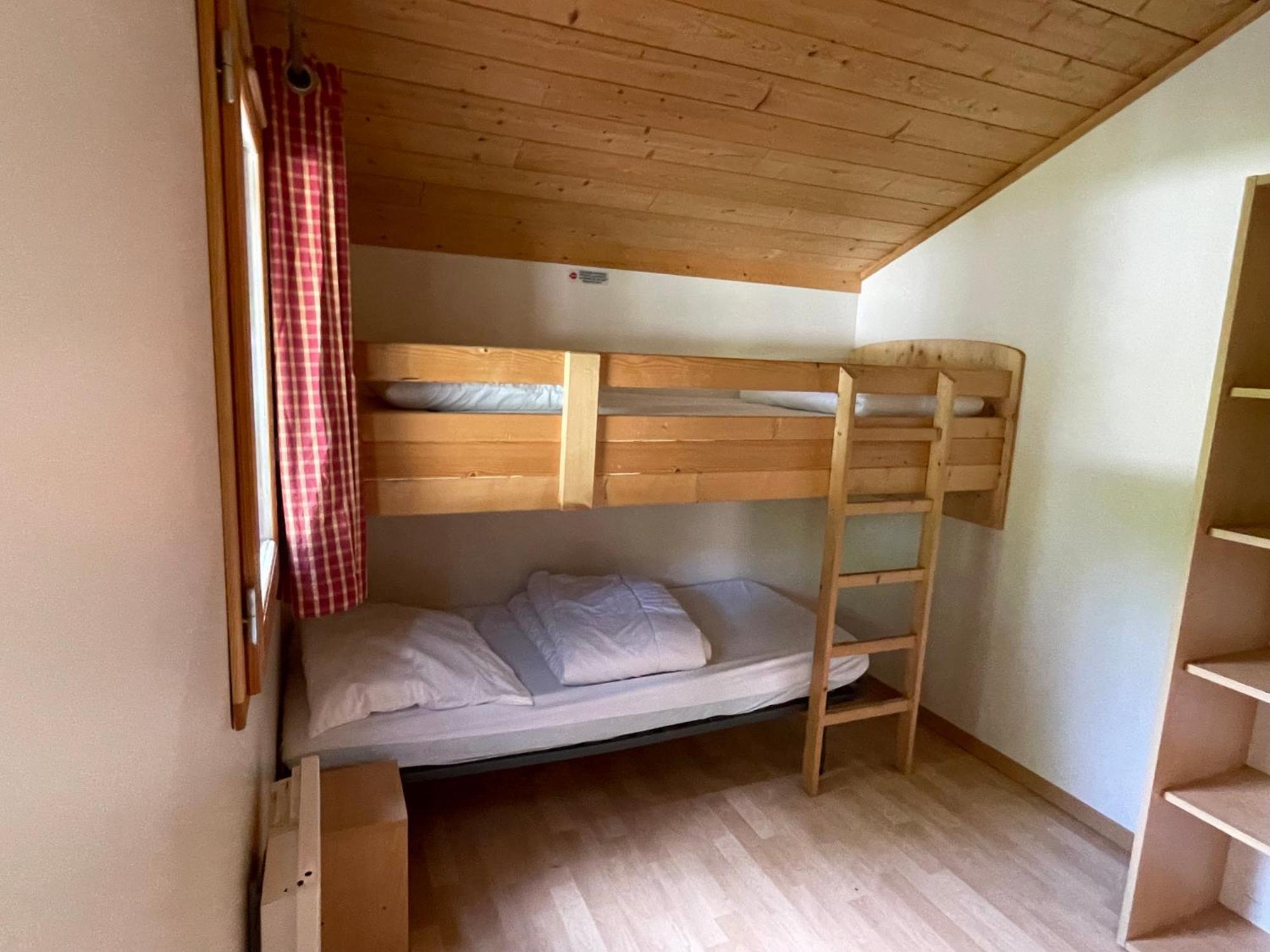 Camping Les Etoiles Saint-Sornin-Lavolps Екстериор снимка