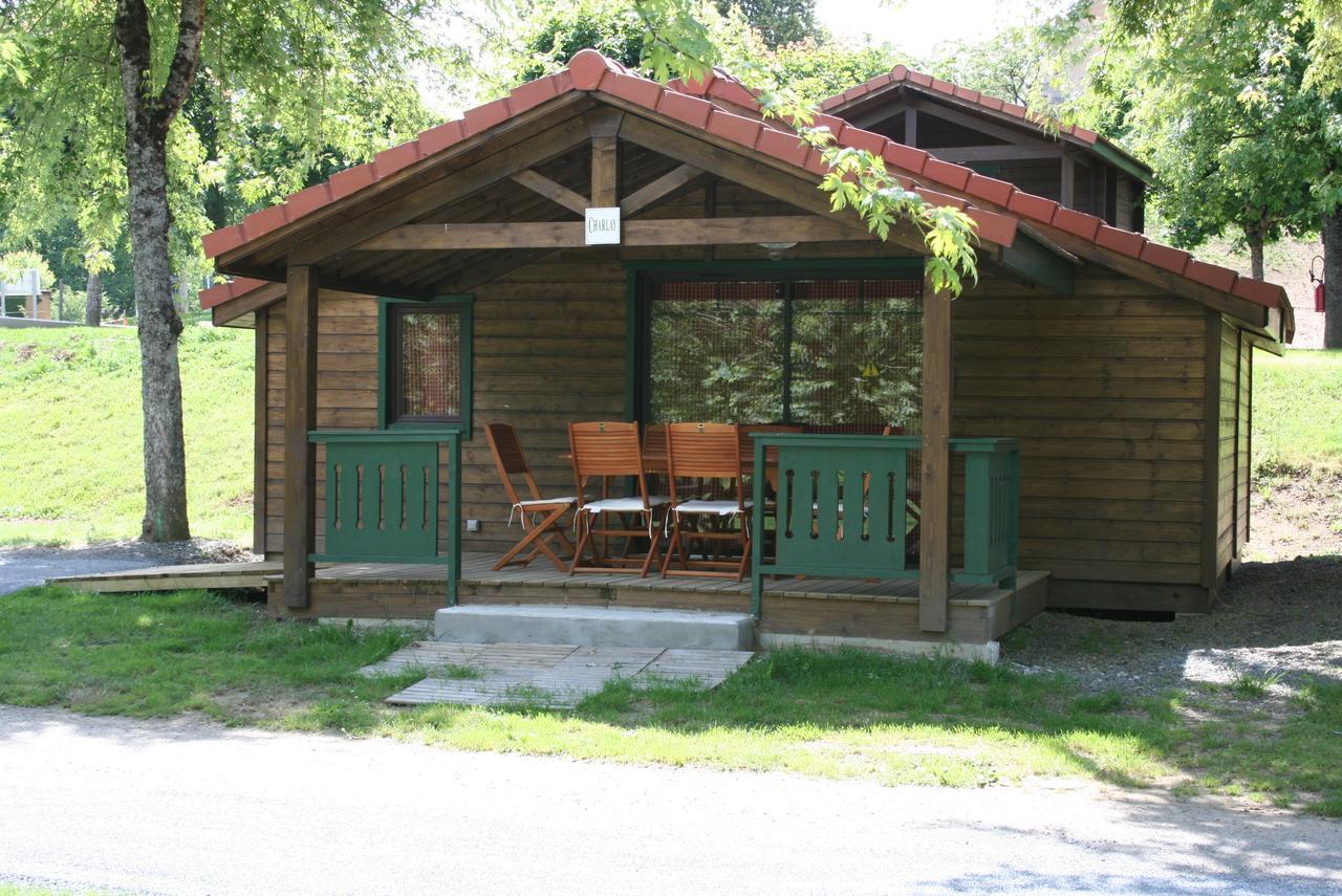 Camping Les Etoiles Saint-Sornin-Lavolps Екстериор снимка